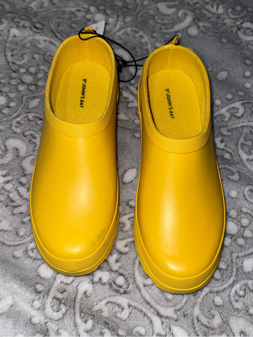 St. John’s Bay Yellow Waterproof Garden/Rain Clogs Size 9M NWT
